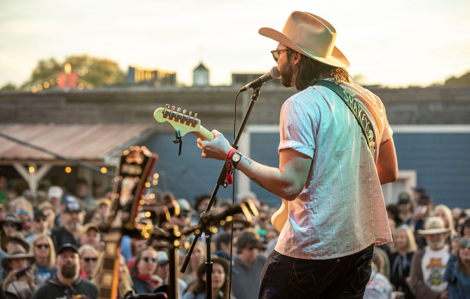 Shakey Graves at Outdoor Stage At Salvage Station